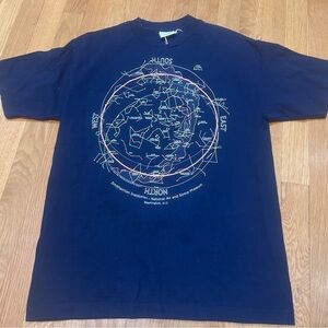 Smithsonian institute museum y2k graphic shirt medium